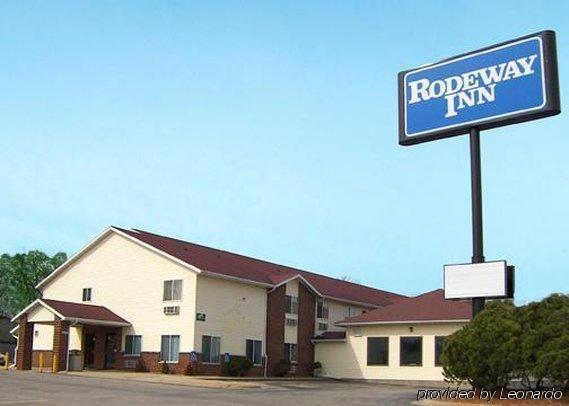 Rodeway Inn Cedar Rapids Buitenkant foto